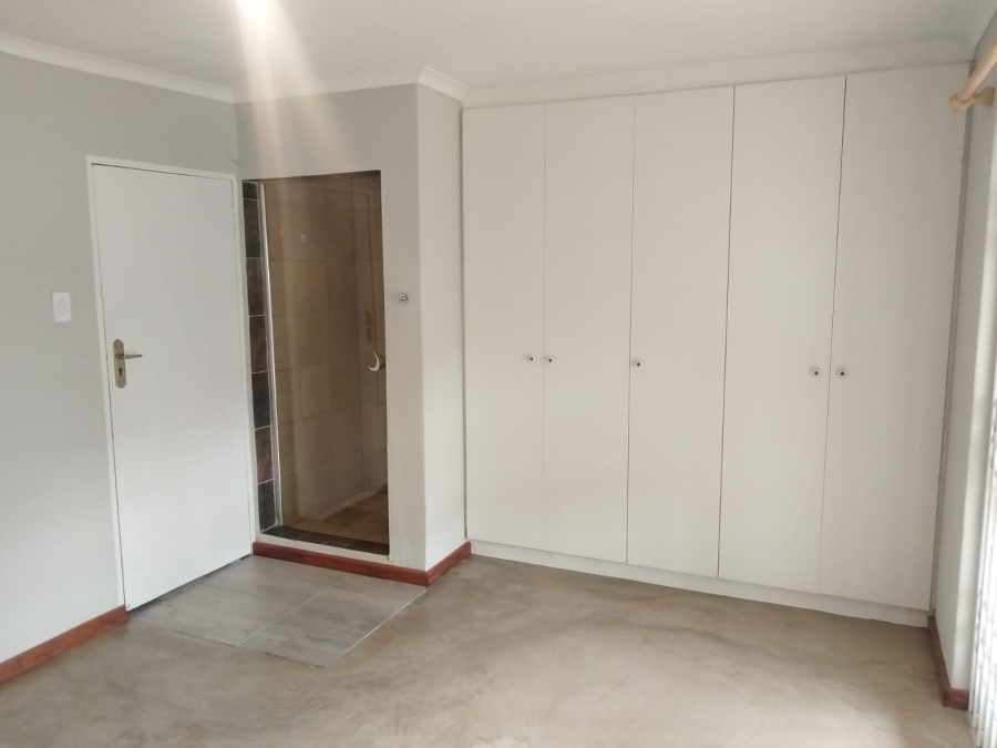To Let 4 Bedroom Property for Rent in Welcome Glen Western Cape